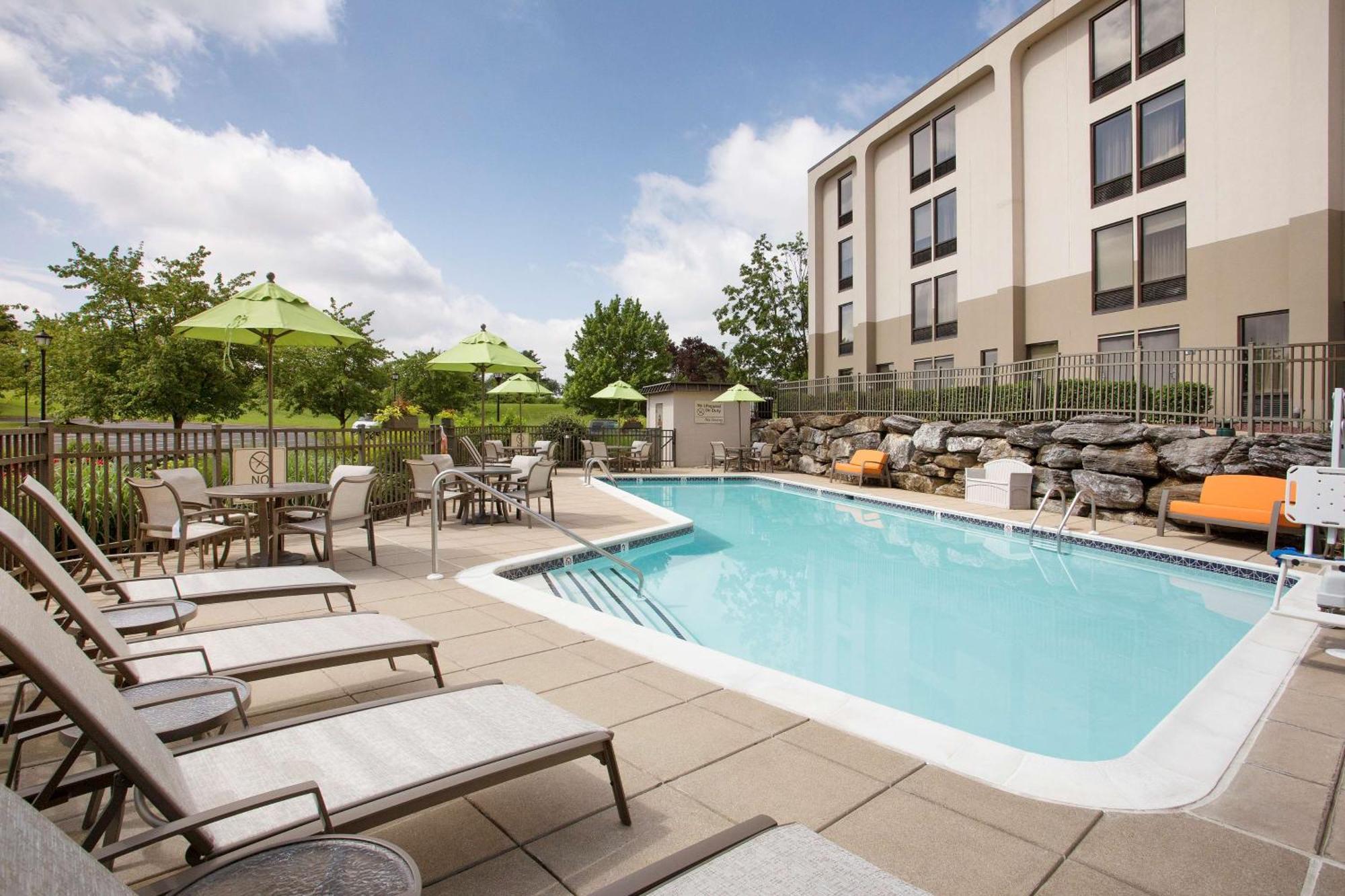 Hampton Inn Lancaster Kültér fotó